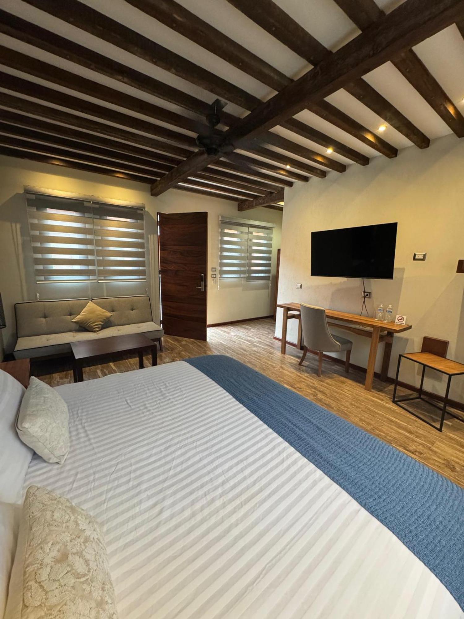 Hotel Arista 1026 圣路易斯波托西 外观 照片