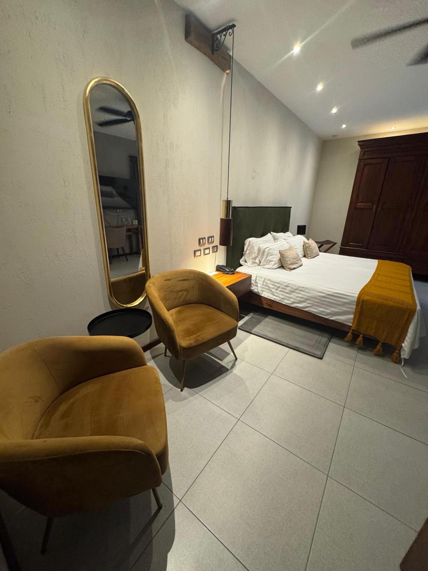 Hotel Arista 1026 圣路易斯波托西 外观 照片